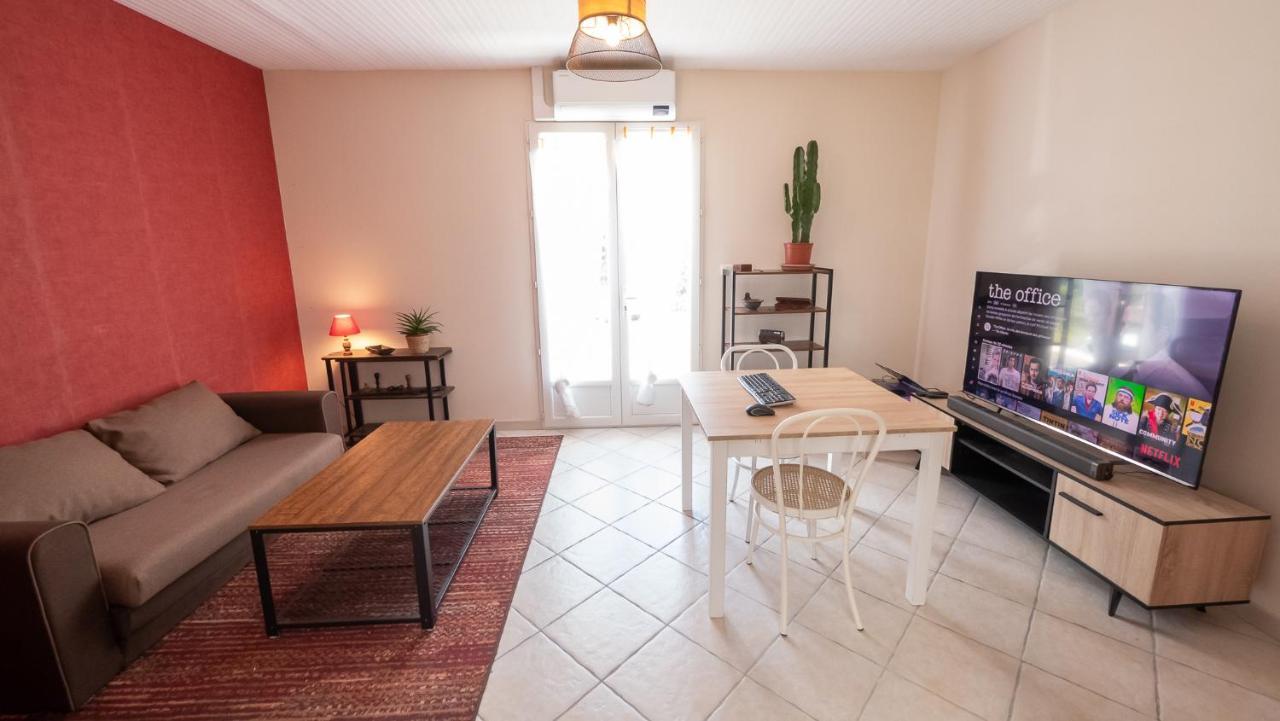 Maison entière chaleureuse et confortable Mornay-sur-Allier Esterno foto